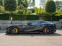 Second-hand Ferrari 812 829 CP (609 kW) 2022 Albastru