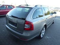 Gebraucht Skoda Octavia Elegance 160 PS (117 kW) 2011 Beige Kombi