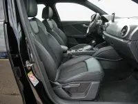 Gebraucht Audi Q2 S-Line 150 PS (110 kW) 2023 Schwarz SUV