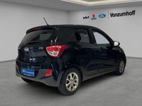 Gebraucht Hyundai i10 Passion 67 PS (49 kW) 2016 Schwarz Kleinwagen