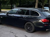 Gebraucht BMW 520 184 PS (135 kW) 2012 Schwarz Kombi