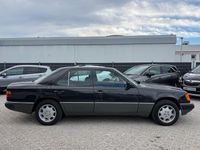 Gebraucht Mercedes E260 160 PS (117 kW) 1991 Schwarz Limousine