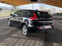 Gebraucht Volvo V40 You! 114 PS (83 kW) 2014 Black sapphire / metallic Limousine
