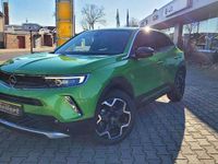 Gebraucht Opel Mokka Ultimate 131 PS (96 kW) 2021 Matcha green/ikone gruen SUV