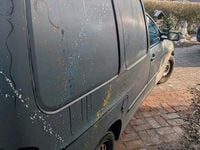 Second-hand VW Caddy 60 CP (44 kW) 2002 Andere farben Monovolum