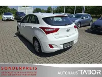 Gebraucht Hyundai i30 Edition 110 PS (80 kW) 2013 Creamy white / sol Limousine