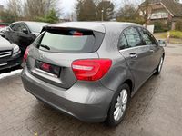 Gebraucht Mercedes A180 122 PS (89 kW) 2013 Grau Kleinwagen