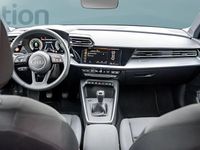 Gebraucht Audi A3 116 PS (85 kW) 2025 Grau Limousine