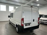 Gebraucht Peugeot Boxer 131 PS (96 kW) 2018 Weiß Van