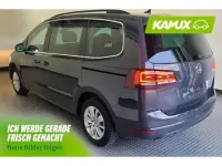 Gebraucht VW Sharan Comfortline 150 PS (110 kW) 2020 Silber / grau Van / Kleinbus