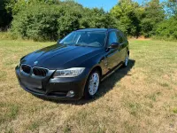 Gebraucht BMW 320 184 PS (135 kW) 2012 Schwarz Kombi
