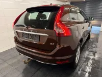 Gebraucht Volvo XC60 Momentum 150 PS (110 kW) 2017 Braun SUV