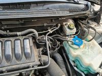 Gebraucht Mercedes B180 105 PS (77 kW) 2010 Silber Van / Kleinbus