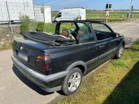 Gebraucht VW Golf Cabriolet 75 PS (55 kW) 1998 Schwarz Cabrio