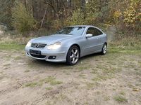 Gebraucht Mercedes C180 143 PS (105 kW) 2005 Silber Coupé