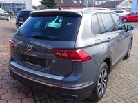 Gebraucht VW Tiguan Active 150 PS (110 kW) 2022 Delfingraumetallic SUV