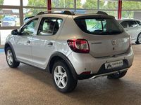 Gebraucht Dacia Sandero Prestige 90 PS (66 kW) 2016 Grau Kombi