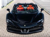 Gebraucht Ferrari SF90 999 PS (734 kW) 2024 Nero ds1250 (schwarz) Cabrio