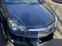 Gebraucht Opel Astra Selection 90 PS (66 kW) 2009 Schwarz Kleinwagen