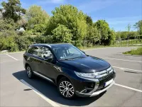 Używany Mitsubishi Outlander Top 150 KM (110 kW) 2018 Czarny SUV