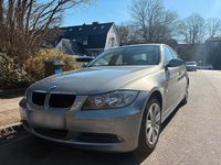 Gebraucht BMW 318 143 PS (105 kW) 2008 Grau Limousine
