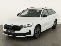 Neu Skoda Octavia SportLine 150 PS (110 kW) 2026 Moonweiß perleffekt Kombi