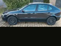 Usata Seat Leon 105 CV (77 kW) 2002 Nero Utilitaria
