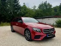 Gebraucht Mercedes E300 AMG line 306 PS (225 kW) 2018 Rot Limousine