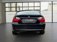 Gebraucht BMW 325 218 PS (160 kW) 2007 Schwarz Limousine