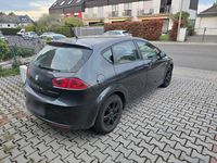 Usata Seat Leon 105 CV (77 kW) 2011 Nero Utilitaria