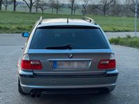 Gebraucht BMW 325 Lifestyle 192 PS (141 kW) 2004 Grau Kombi