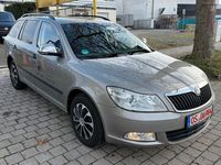 Gebraucht Skoda Octavia Active 105 PS (77 kW) 2012 Beige Kombi
