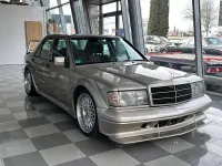 Gebraucht Mercedes 190 160 PS (117 kW) 1990 Gold Limousine