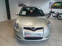 Gebraucht Toyota Auris Sol 124 PS (91 kW) 2007 Silber Kleinwagen