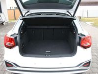 Gebraucht Audi Q2 S-Line 150 PS (110 kW) 2023 Weiß SUV