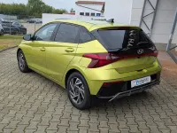 Gebraucht Hyundai i20 101 PS (74 kW) 2025 Grün Limousine