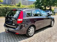 Gebraucht Hyundai i30 116 PS (85 kW) 2010 Braun Kombi