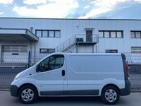 Gebraucht Opel Vivaro 114 PS (83 kW) 2012 Weiß Van / Kleinbus