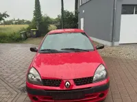 Gebraucht Renault Clio II 75 PS (55 kW) 2004 Rot Kleinwagen