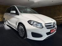 Gebraucht Mercedes B200 136 PS (100 kW) 2015 Weiß Van / Kleinbus