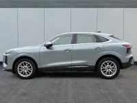 Neu Audi Q3 Sportback Basis 150 PS (110 kW) 2026 Pfeilgrau perleffekt SUV