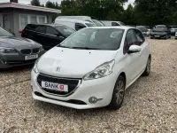 Gebraucht Peugeot 208 Active 82 PS (60 kW) 2012 Weiß Kleinwagen