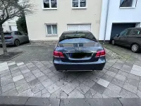 Używany Mercedes E250 Avantgarde 204 KM (150 kW) 2014 Niebieski Sedan/Limuzyna