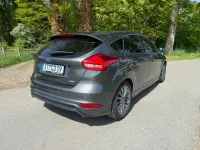 Gebraucht Ford Focus ST-Line 140 PS (102 kW) 2018 Grau Limousine