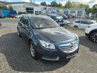 Gebraucht Opel Insignia Edition 131 PS (96 kW) 2010 Blau Kombi