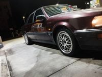 Gebraucht Audi V8 279 PS (205 kW) 1992 Rot Limousine