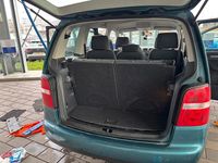 Gebraucht VW Touran 140 PS (102 kW) 2006 Blau Van / Kleinbus
