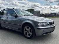 Gebraucht BMW 318 143 PS (105 kW) 2005 Grau Kombi