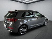 Neu Hyundai i30 140 PS (102 kW) 2025 Grau Kleinwagen