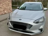Używany Ford Focus Titanium 120 KM (88 kW) 2021 Srebrny Sedan/Limuzyna